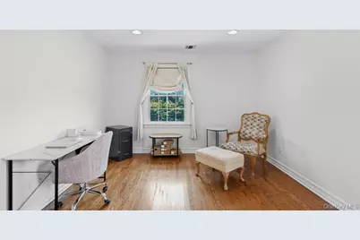 47 Syosset Circle, Syosset, NY 11791 - Photo 27