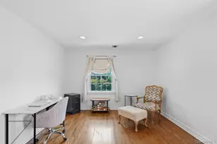 47 Syosset Cir, Syosset, NY 11791 - Photo 27