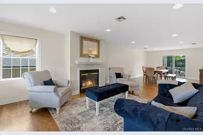 47 Syosset Circle, Syosset, NY 11791 - Photo 5