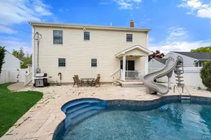 47 Syosset Cir, Syosset, NY 11791 - Photo 31