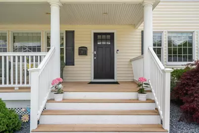 47 Syosset Circle, Syosset, NY 11791 - Photo 3