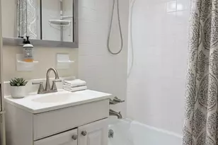 89-15 Parsons Blvd, Jamaica, NY 11432 - Photo 7
