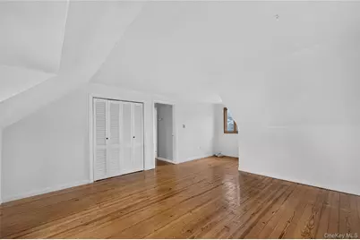 146 Longwood Avenue, Westbury, NY 11590 - Photo 29