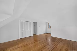 146 Longwood Ave, Westbury, NY 11590 - Photo 29