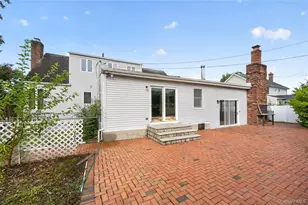146 Longwood Ave, Westbury, NY 11590 - Photo 33