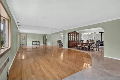 146 Longwood Avenue, Westbury, NY 11590 - Photo 5