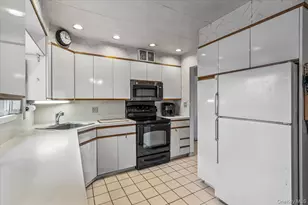 3001 Tinker Dr, Oceanside, NY 11572 - Photo 9