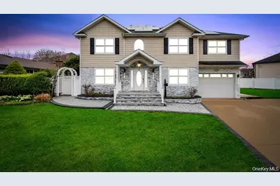 6 Garden Circle, Syosset, NY 11791 - Photo 1