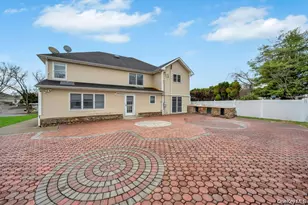 6 Garden Cir, Syosset, NY 11791 - Photo 27