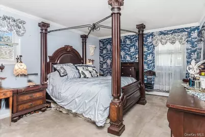 18 Linden Avenue, Kings Park, NY 11754 - Photo 15