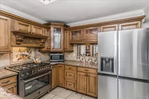 18 Linden Ave, Kings Park, NY 11754 - Photo 9