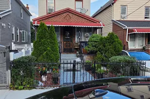 88-47 201st St, Hollis, NY 11423 - Photo 3