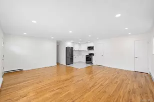 334 Robbins St, Lindenhurst, NY 11757 - Photo 11