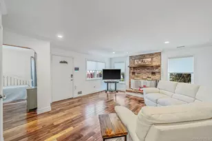 42 Summerfield Ct, Deer Park, NY 11729 - Photo 5