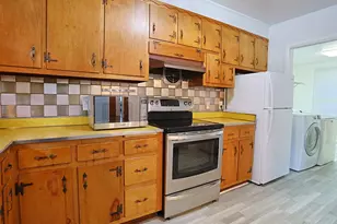 21 Pleasant View Rd, Poughkeepsie, NY 12603 - Photo 7