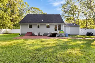 159 Pauls Path, Coram, NY 11727 - Photo 27