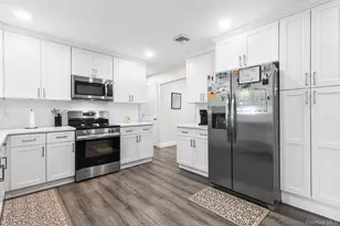 159 Pauls Path, Coram, NY 11727 - Photo 9
