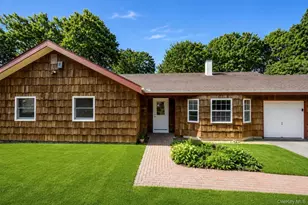 2 Ira Ct, Manorville, NY 11949 - Photo 3