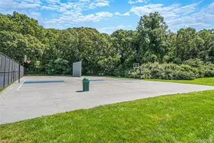 78 Artist Lake Dr, Middle Island, NY 11953 - Photo 15