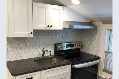 338 Lake Avenue, Saint James, NY 11780 - Photo 7