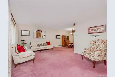 162 Washington Street, Farmingdale, NY 11735 - Photo 3