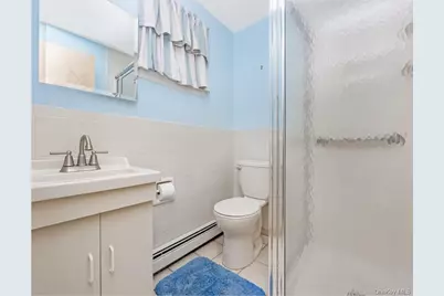 162 Washington Street, Farmingdale, NY 11735 - Photo 17