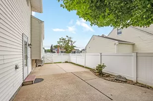 162 Washington St, Farmingdale, NY 11735 - Photo 21