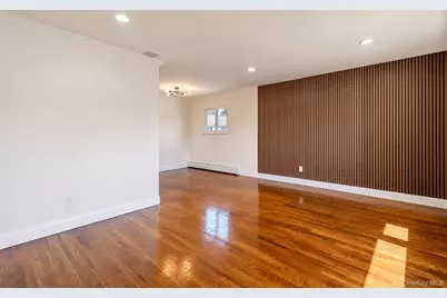 12 Grant Avenue, Bethpage, NY 11714 - Photo 11