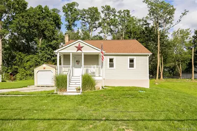 40 Peckham Road, Poughkeepsie, NY 12603 - Photo 1