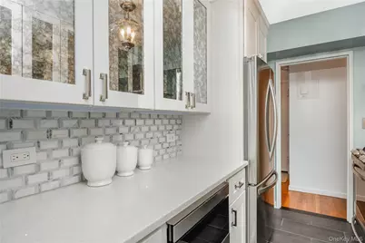 100 Randall Avenue #3D, Freeport, NY 11520 - Photo 17