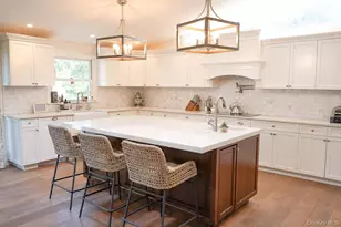 41 Snowball Dr, Cold Spring Harbor, NY 11724 - Photo 5
