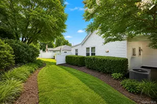 104 Bayville Ave, Bayville, NY 11709 - Photo 31