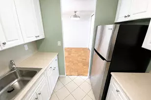 26910 Grand Central, Floral Park, NY 11005 - Photo 9