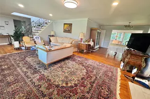 60 Grist Mill Ln, Great Neck, NY 11023 - Photo 5