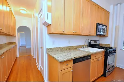 155 Garth Road #3D, Scarsdale, NY 10583 - Photo 7