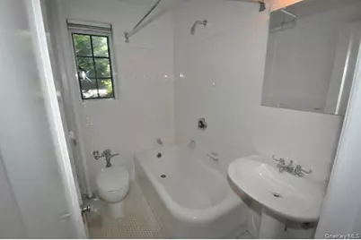 155 Garth Road #3D, Scarsdale, NY 10583 - Photo 25