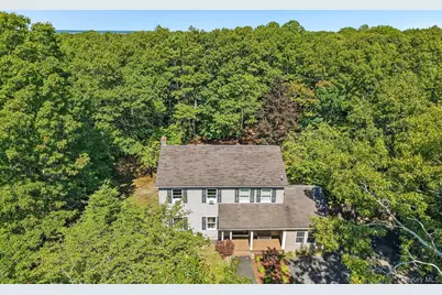4 Wooded Lane, Hampton Bays, NY 11946 - Photo 35