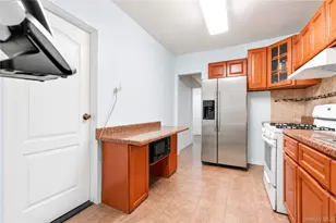 172-15 89th Ave, Jamaica, NY 11432 - Photo 9