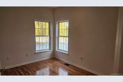 2719 Colonial Drive, New Windsor, NY 12553 - Photo 13