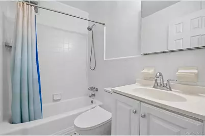 20 Hill Park Avenue #1F, Great Neck, NY 11021 - Photo 17