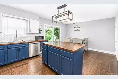30 Ashland Street, Mount Sinai, NY 11766 - Photo 11