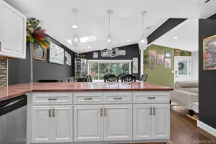 142 N 27th St, Wheatley Heights, NY 11798 - Photo 7