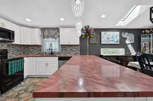 142 N 27th St, Wheatley Heights, NY 11798 - Photo 5