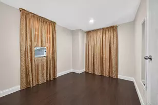 142 N 27th St, Wheatley Heights, NY 11798 - Photo 23