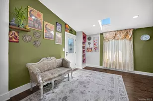 142 N 27th St, Wheatley Heights, NY 11798 - Photo 11