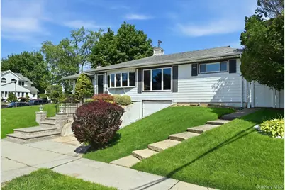 3695 Waverly Avenue, Seaford, NY 11783 - Photo 3