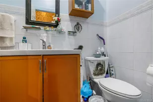 60-02 68th Rd, Ridgewood, NY 11385 - Photo 11