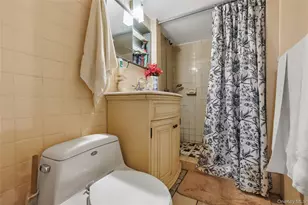 60-02 68th Rd, Ridgewood, NY 11385 - Photo 7