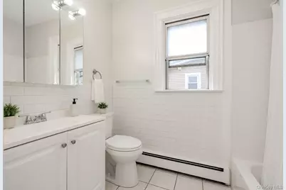18 Watkins Street #Unit 3, Lynbrook, NY 11563 - Photo 7