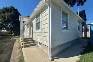98 Steamboat Rd, Great Neck, NY 11024 - Photo 15